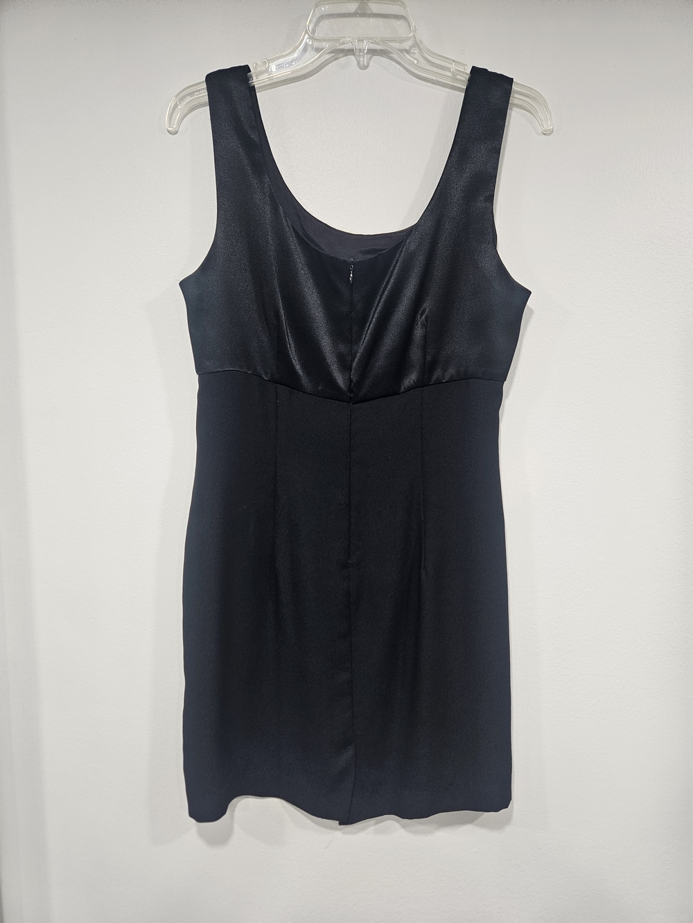 Classic Black Sleeveless Cocktail Dress 10